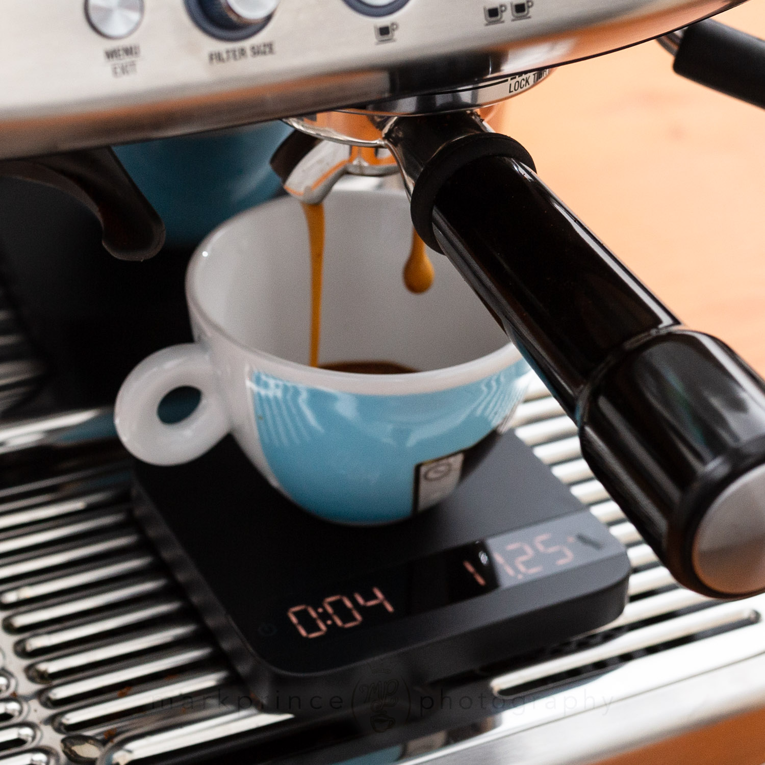 How to Make a Lungo » CoffeeGeek