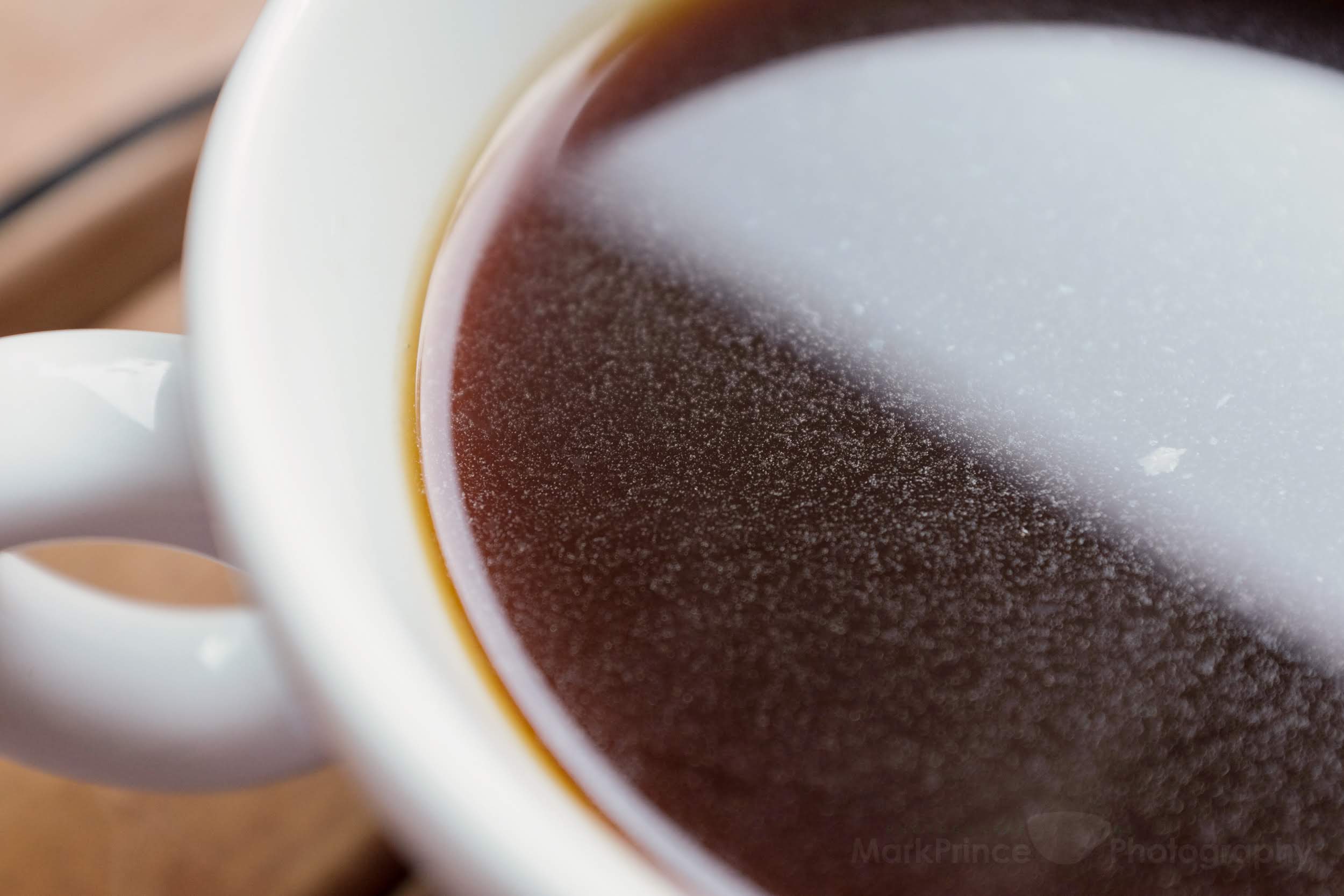 https://www.coffeegeek.com/wp-content/uploads/2022/10/surface-oils-in-a-great-brew-of-coffee.jpg