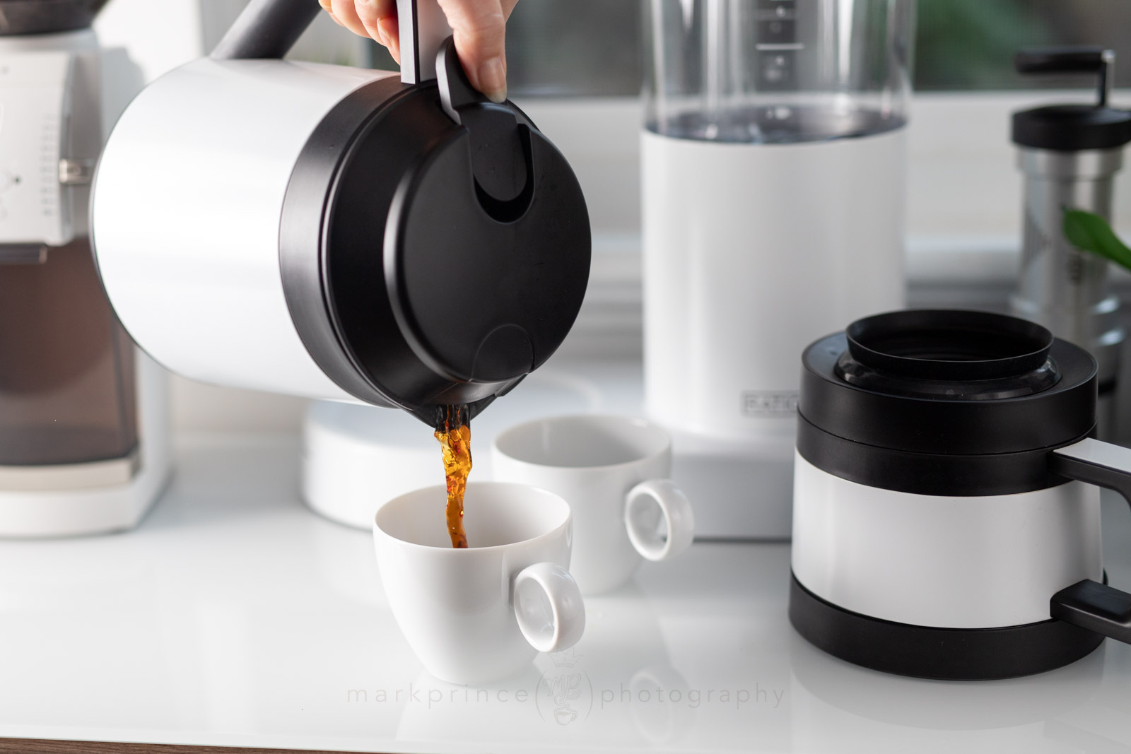 Ratio Six Coffee Brewer — Hohl - Cafe, Restaurant